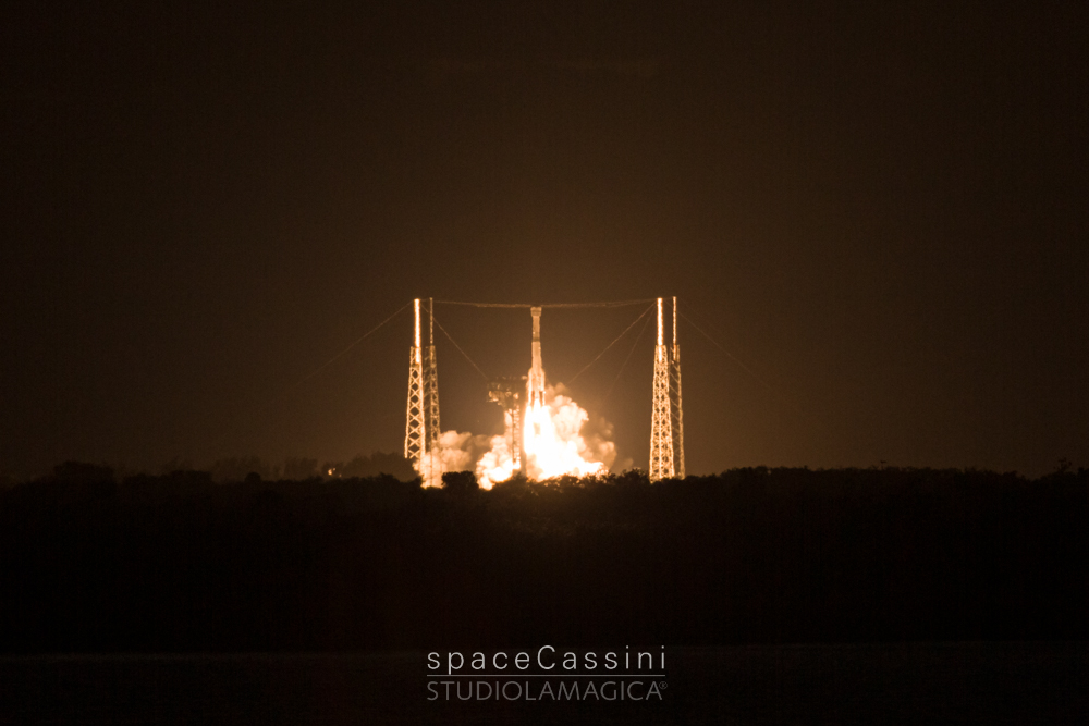 Space Cassini - StudioLaMagica - rocket science pictures