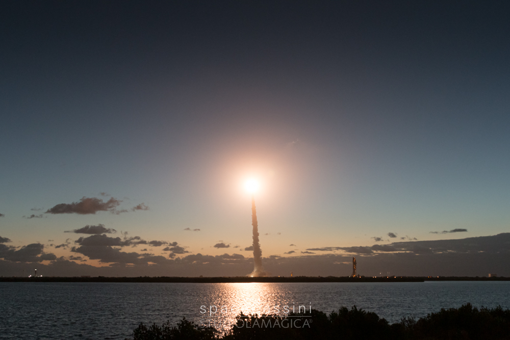 Space Cassini - StudioLaMagica - rocket science pictures