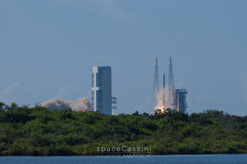 Space Cassini - StudioLaMagica - rocket science pictures