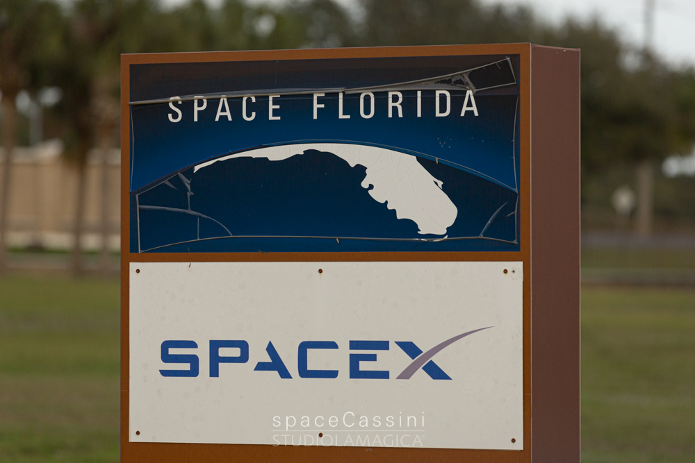 Space Cassini - StudioLaMagica - rocket science pictures